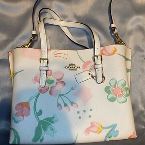 Coach White Floral Tote Bag (Pre-Owned)